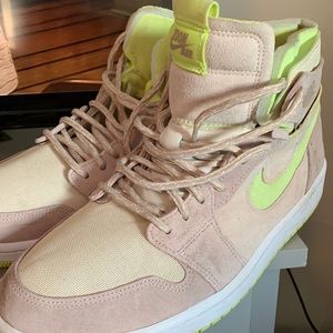 Nike Jordan one